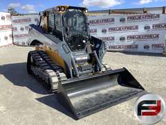 2025 JOHN DEERE 333P MULTI TERRAIN LOADER SN: 1T0333PAASFD10547