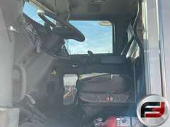 2016 PETERBILT 367 QUAD AXLE DUMP TRUCK VIN: 2NPTL40X2GM299036