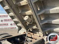 2016 PETERBILT 367 QUAD AXLE DUMP TRUCK VIN: 2NPTL40X2GM299036