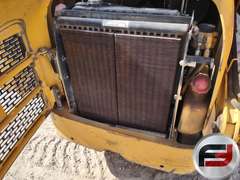 2004 JOHN DEERE 240 SERIESII SKID STEER LOADER SN: T0024OA927990