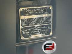 TEXACO FIRE CHIEF BENNETT MODEL 646 GAS PUMP WITH GLOBE