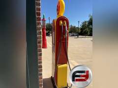 SINCLAIR ETHYL WAYNE GAS PUMP WITH GLOBE