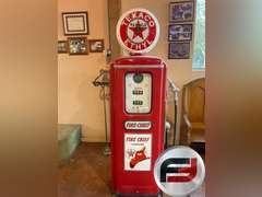 TEXACO TOKHEIM MODEL 39 GAS PUMP WITH GLOBE, **SMALL GLASS