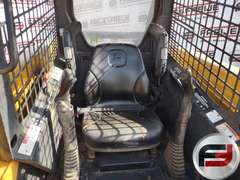 2004 JOHN DEERE 240 SERIESII SKID STEER LOADER SN: T0024OA927990