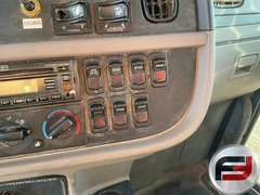 2016 PETERBILT 367 QUAD AXLE DUMP TRUCK VIN: 2NPTL40X2GM299036