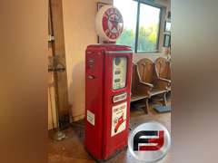 TEXACO TOKHEIM MODEL 39 GAS PUMP WITH GLOBE, **SMALL GLASS
