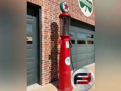 TEXACO GILBERT & BAKER VISIBLE GAS PUMP WITH GLASS ND