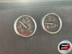 2016 PETERBILT 367 QUAD AXLE DUMP TRUCK VIN: 2NPTL40X2GM299036