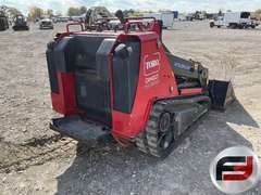 TORO TXL2000 STAND ON MULTI TERRAIN LOADER SN: 404455832