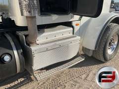 2016 PETERBILT 367 QUAD AXLE DUMP TRUCK VIN: 2NPTL40X2GM299036