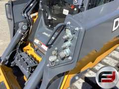 2025 JOHN DEERE 333P MULTI TERRAIN LOADER SN: 1T0333PAASFD10547
