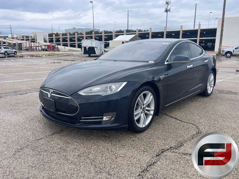 2013 TESLA MODEL S PASSENGER CAR VIN: 5YJSA1CG2DFP21920