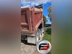 TRI AXLE DUMP TRUCK VIN: 1NKDLUOX82J898131