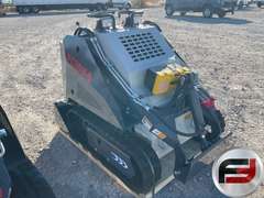 UNUSED 2025 PC ST25M-6 STAND ON MULTI TERRAIN LOADER