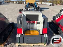 UNUSED 2025 PC ST28H-6 STAND ON MULTI TERRAIN LOADER