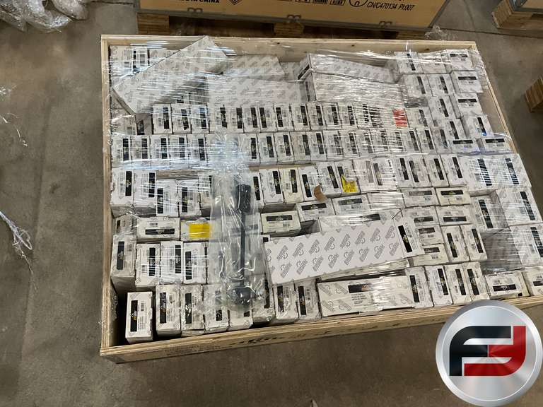 PALLET OF MISC AUTOMOTIVE SUSPENSION PARTS
