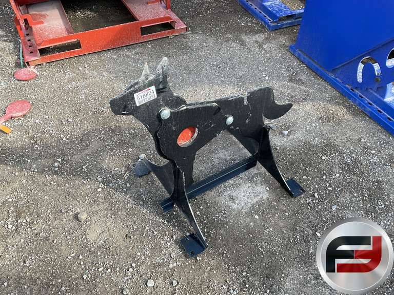 3/8 AR500 STEEL COYOTYE TARGET WITH HEART FLAPPER