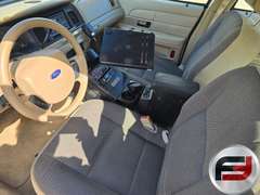 2008 FORD CROWN VICTORIA VIN: 2FAHP71V68X156399