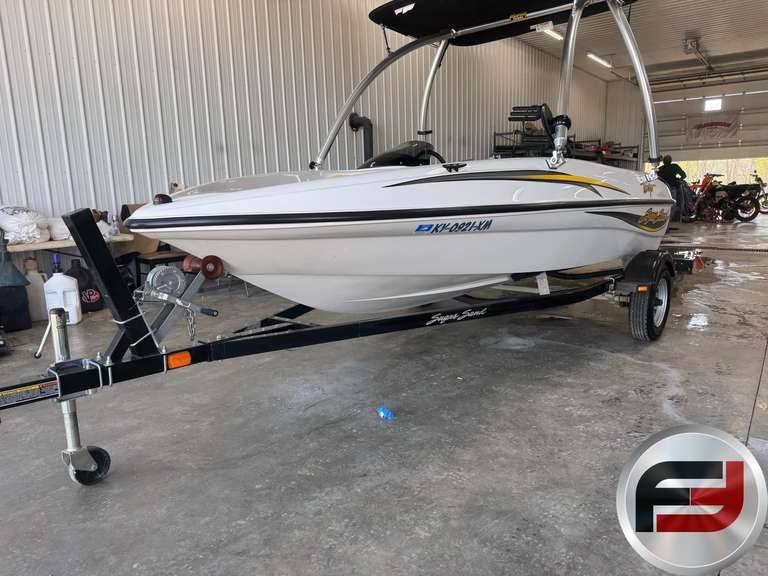 2004 TANGO  BOAT VIN: 1MNT2316G304