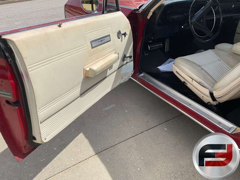 1970 CHRYSLER NEWPORT VIN: CE27L0C139414 CONVERTIBLE