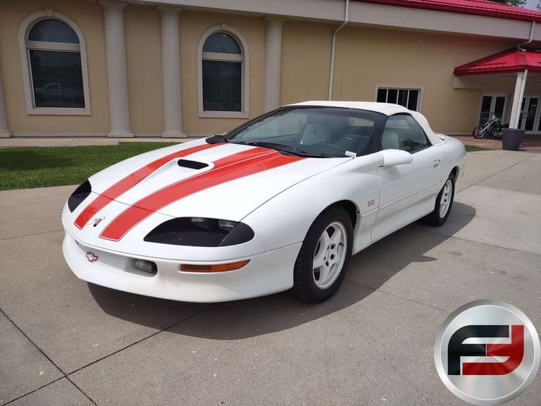 1997 CHEVROLET 30TH ANNIVERSARY CAMARO CONVERTIBLE VIN: 2G1FP32P9V2108889