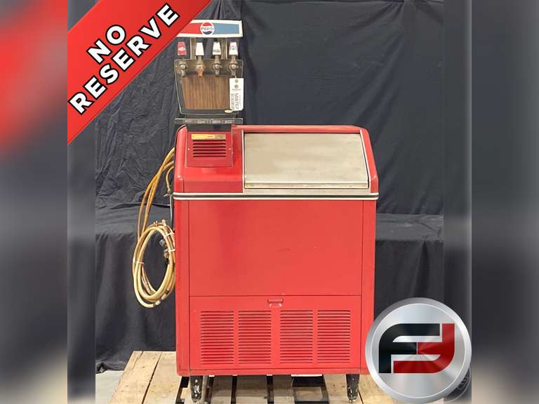 COCA-COLA COOLER WITH SODA FOUNTAIN, NO RESERVE