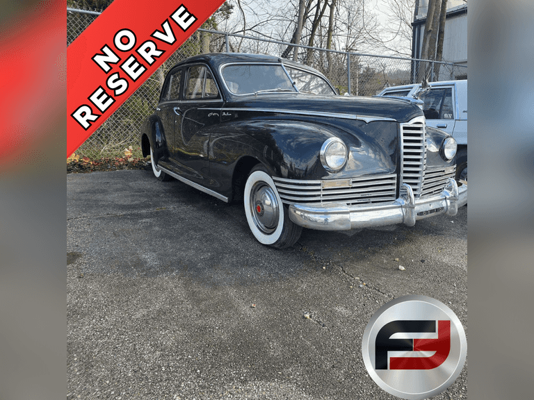 1946  PACKARD CLIPPER DELUXE VIN: 16125397 SEDAN