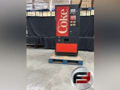 COCA-COLA VENDING MACHINE, NO RESERVE