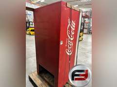 COCA-COLA VENDING MACHINE, NO RESERVE