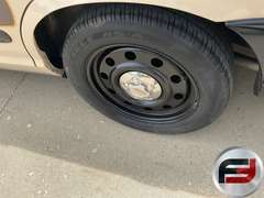 2008 FORD CROWN VICTORIA VIN: 2FAHP71V68X156399