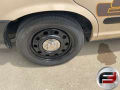 2008 FORD CROWN VICTORIA VIN: 2FAHP71V68X156399