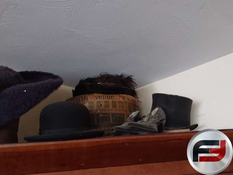 MANNEQUIN, ANTIQUE CLOTHES & HATS