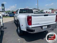 2024 CHEVROLET SILVERADO HD LTZ CREW CAB 4X4 PICKUP VIN: 1GC4YUEY4RF210658