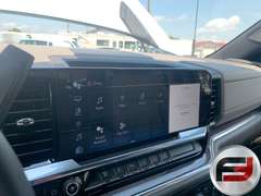 2024 CHEVROLET SILVERADO HD LTZ CREW CAB 4X4 PICKUP VIN: 1GC4YUEY4RF210658