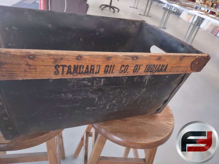 VINTAGE STANDARD OIL OF INDIANA BASKET CARRIER
