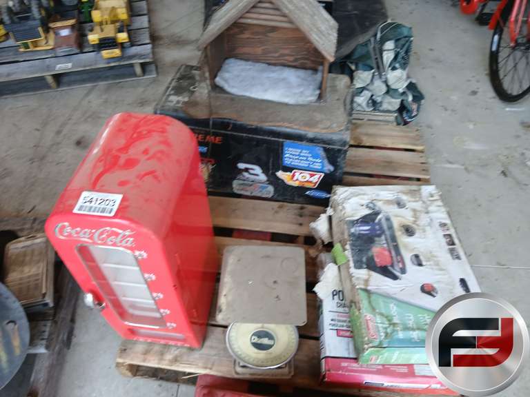 PALLET OF COCA COLA COOLER GRILLS TOOL BOX