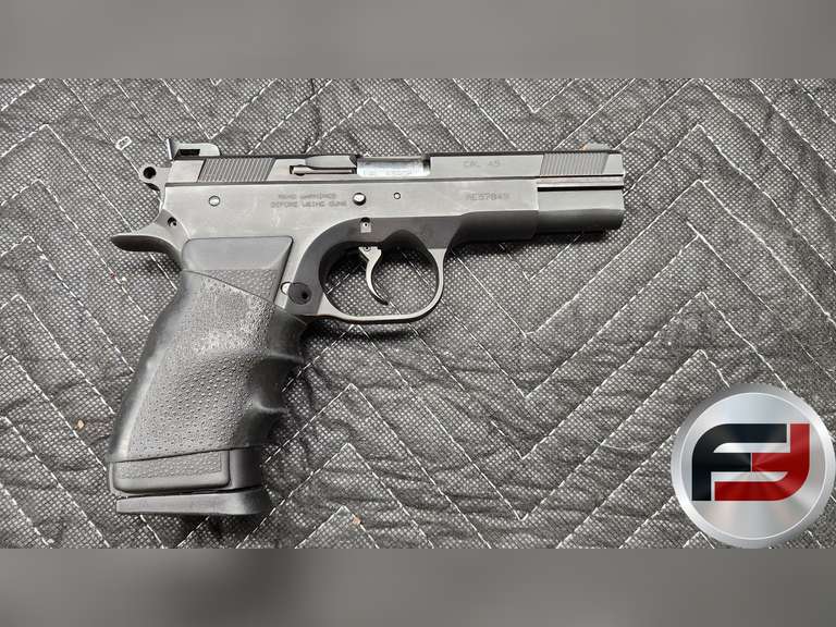 EUROPEAN AMERICAN ARMORY - EAA MODEL WITNESS .45 ACP SN: AE57849
