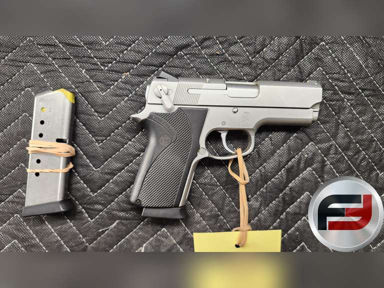 SMITH & WESSON MODEL 4516-1 .45 ACP SN: TED6398