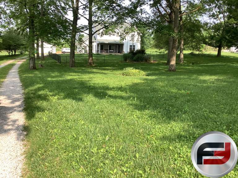 7516 SOUTH COUNTY ROAD 300 WEST CLAYTON, INDIANA 46118