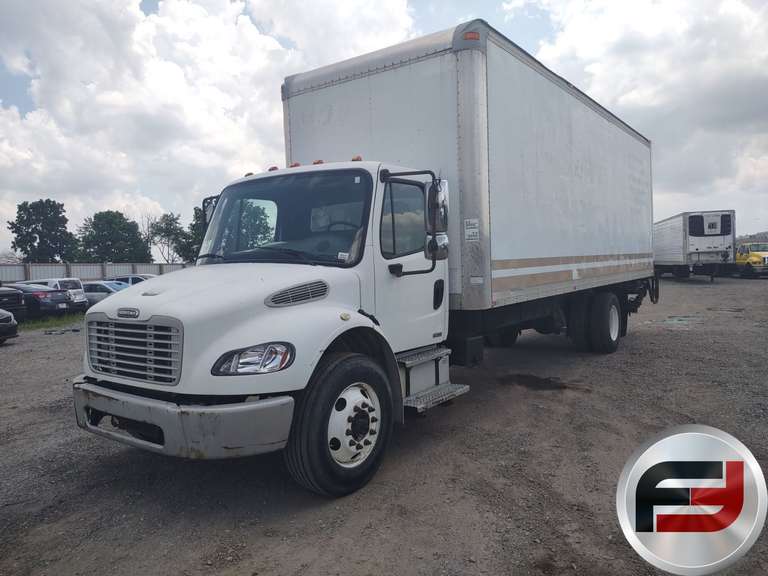 2008 FREIGHTLINER M2 SINGLE AXLE VAN TRUCK VIN: 1FVACWDT28HZ51899