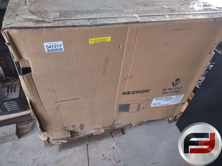 REZNOR UDAP 400 NATURAL GAS FURNACE