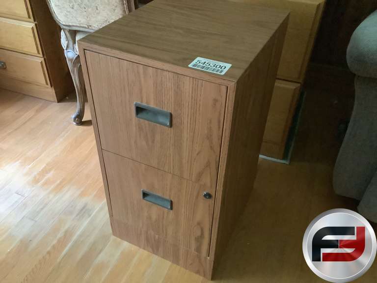 SMALL METAL FILE CABINET