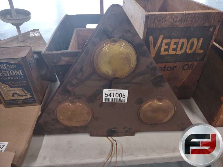 VINTAGE METAL TRIANGLE ELECTRIC ARROW SIGN