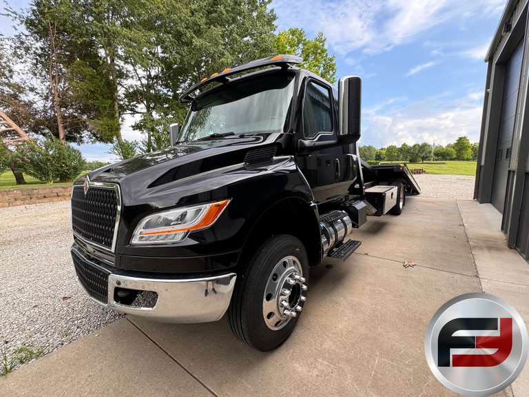 2023 INTERNATIONAL MV607 SINGLE AXLE VIN: 3HAEUMML6PL641393