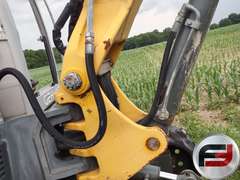 GEHL G8003RD HYDRAULIC EXCAVATOR SN: AH00690
