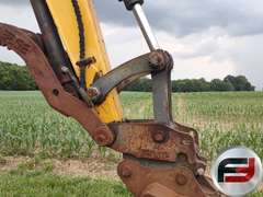 GEHL G8003RD HYDRAULIC EXCAVATOR SN: AH00690
