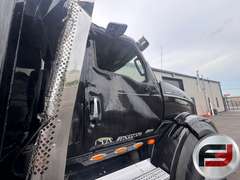 2023 INTERNATIONAL HX620 QUAD AXLE DUMP TRUCK VIN: 3HTPCTZT2PN357379