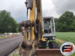 GEHL G8003RD HYDRAULIC EXCAVATOR SN: AH00690