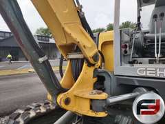 GEHL G8003RD HYDRAULIC EXCAVATOR SN: AH00690