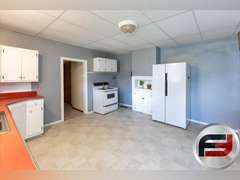 206 W WALL ST. ADVANCE, INDIANA 46102, EXPERIENCE THE CHARM
